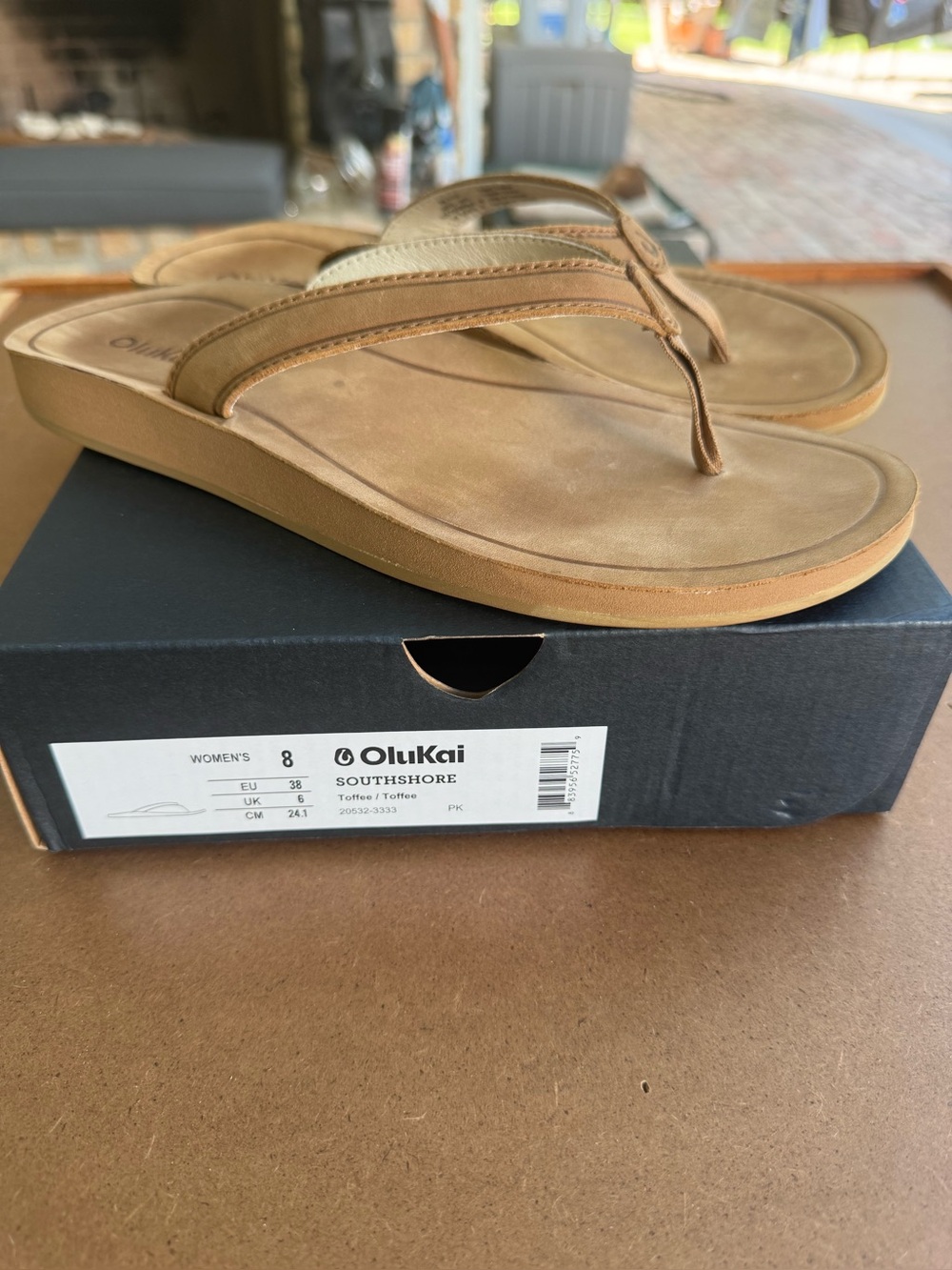 OluKai Southshore Flip Flops in Toffee